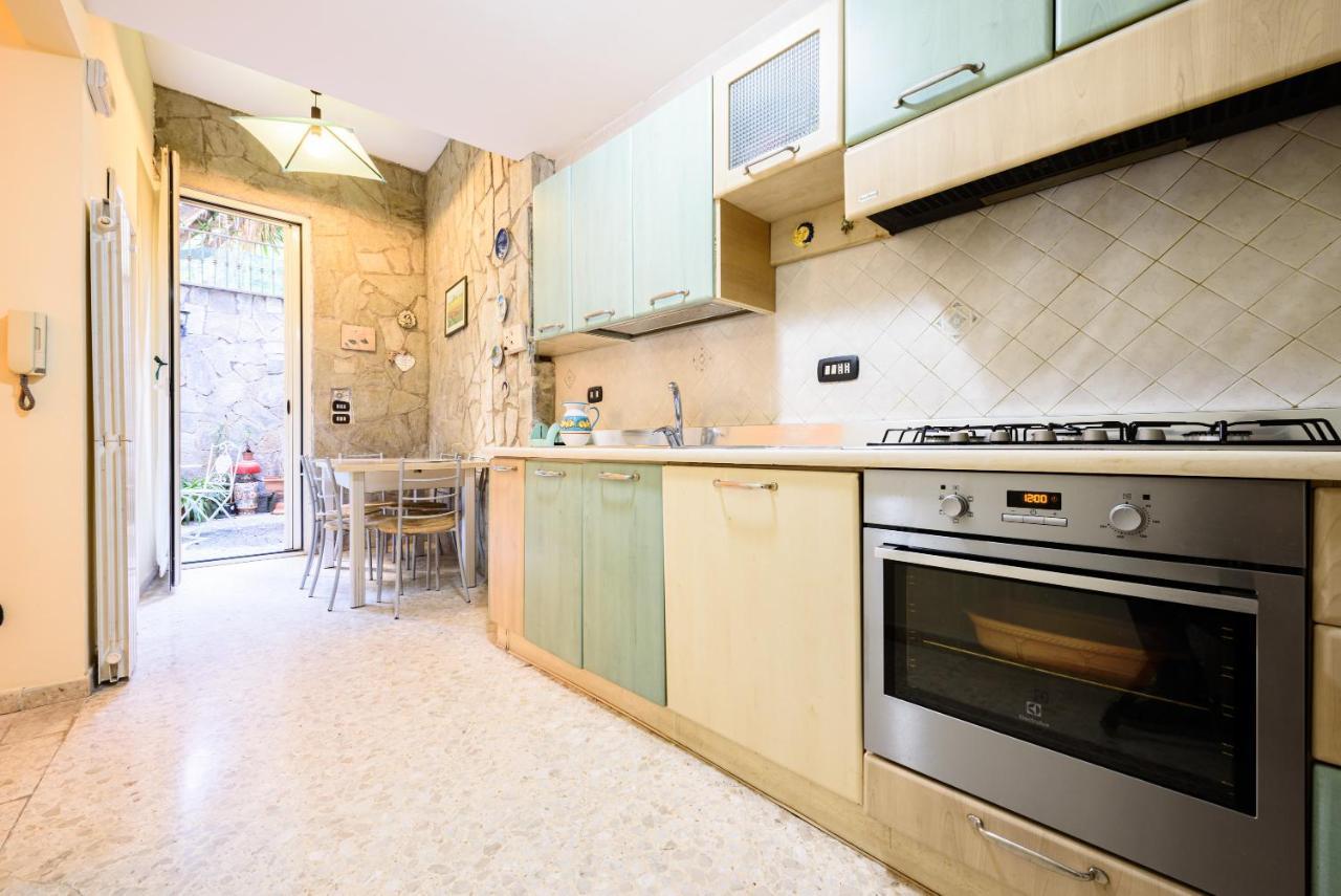 Casa Di Flo Apartment เนเปิลส์ ภายนอก รูปภาพ